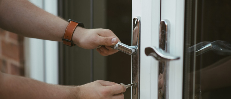 24 hour key locksmith Manhattan Beach